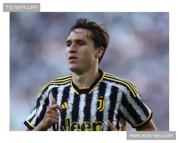 尤文反越位突破成功，基耶萨盘带射门两连击